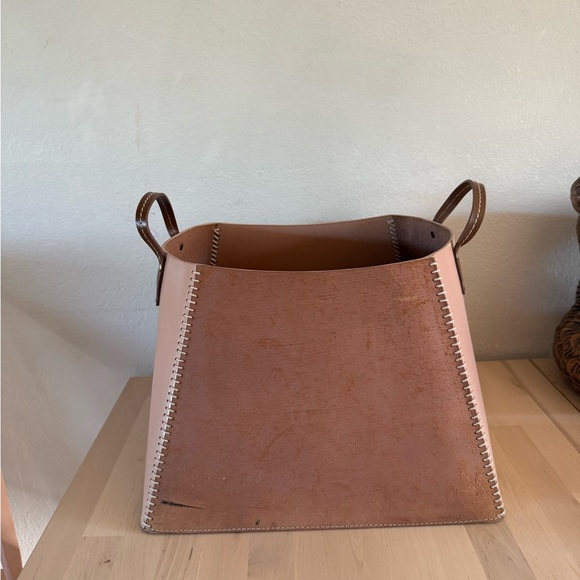 Anthropologie Flynn leather basket - Picture 4 of 8